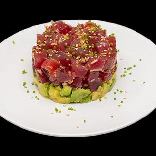15.Tartar de atún 1 pz.