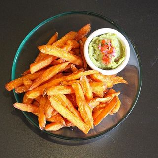 Chips De Boniato Con Guacamole