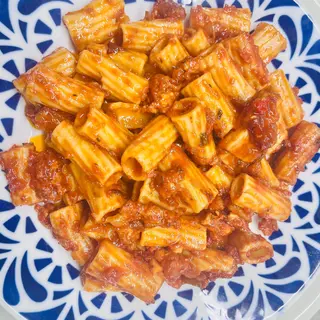 Macarrones con chorizo Asturiano