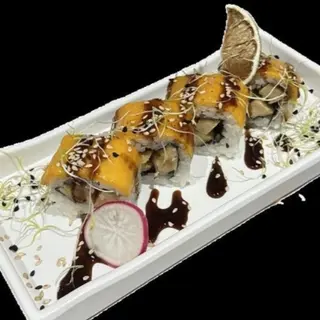 Uramaki y pollo cubierto de cheese
