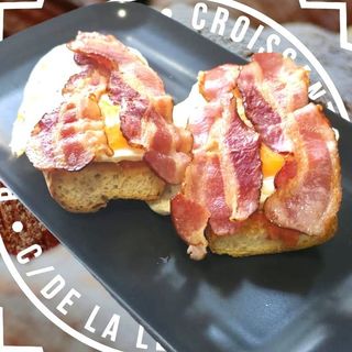 TOSTADA BACON