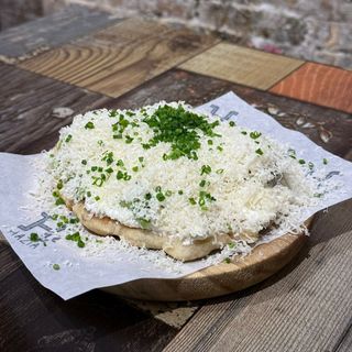 Naan badulaque pizza