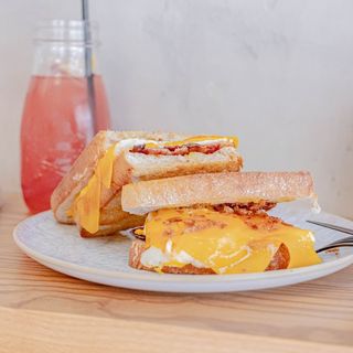 Muerte Por Sándwich