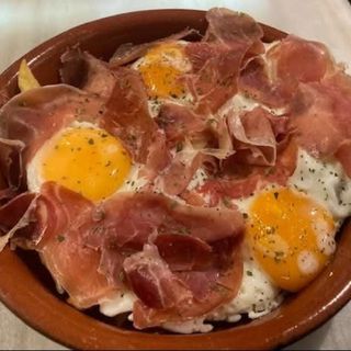 Huevos Rotos Con Jamón