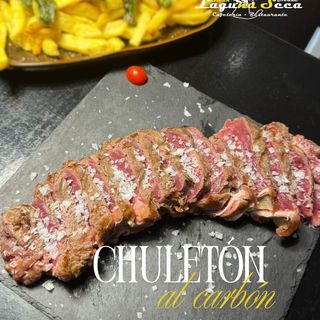 Chuletón de ternera al carbón