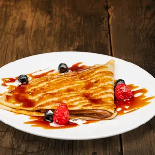 Crepes de dulce de leche quemado con helado de vainilla