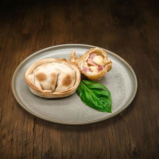 Empanada caprese (1 ud.)