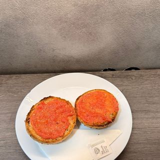 Tostadas De Mollete Con Tomate
