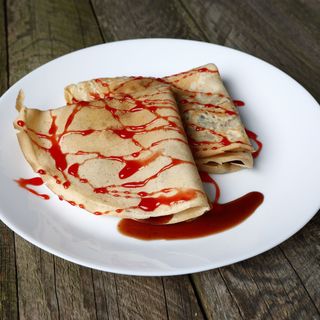Crepes Con Mermelada