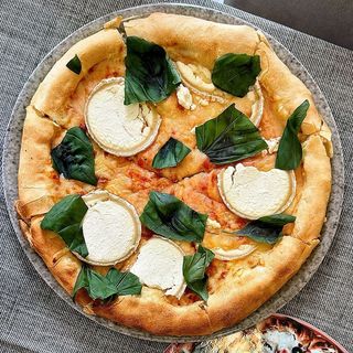 Pizza Queso De Cabra (32 Cm.)