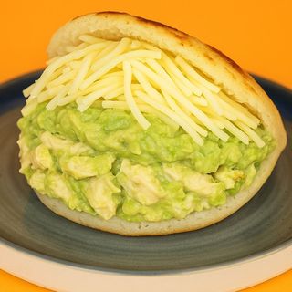 Arepa reina pepiada 