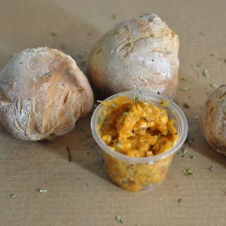 3 Bollos De Pizza Con Mantequilla Picante Casera