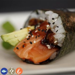 90 Temaki Salmón (1 Ud.)