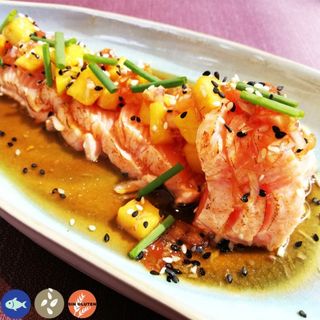 94 Tataki Salmón (8 Uds.)