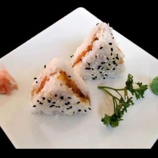 137 Onigiri Pollo (2 Uds.)