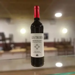 Vino Les Troies (75 Cl.)