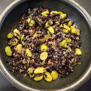 Ensalada de hijiki con edamame y quinua