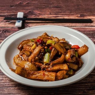 Berenjena con shiitake y carne picada