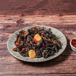 Ensalada de oreja de madera