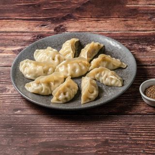 Gyozas caseras de cerdo al vapor (10 uds.)