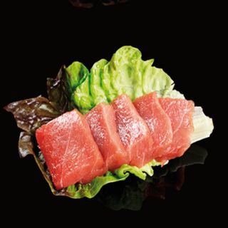 231. Sashimi de atún (5 pzs.)