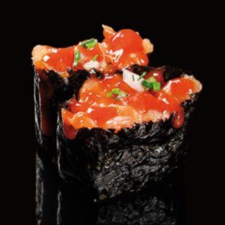 107. Salmón picante (4 pzs.)