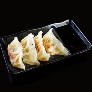 10. Gyoza de pollo (6 pzs.)