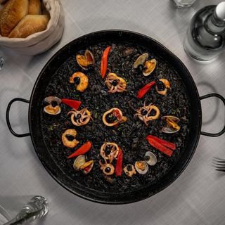 Arroz Negro De Sepia Y Gambas