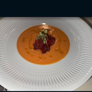 Salmorejo Con Tartar De Atún Rojo