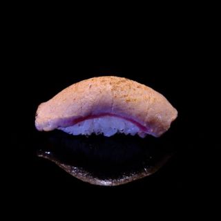 Nigiri De Atún Flameado (1 Ud.)