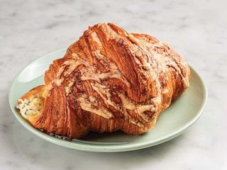 Croissant Relleno Salado