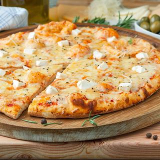 Pizza Cuatro Quesos (Mediana)