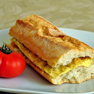 Bocata De Tortilla Francesa
