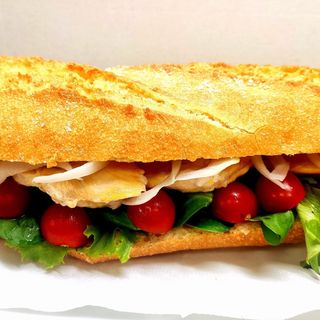 Bocadillo De Vegetal De Pollo
