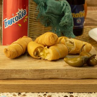 Tequeño Dequeso Y Jalapeños (4 uds.)