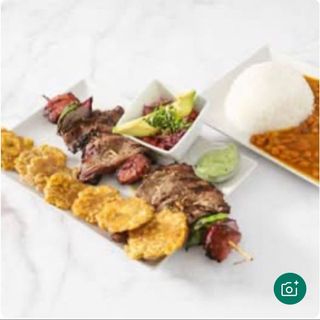 Chuzo Con Arroz Y Menestra +Patacones