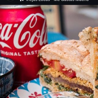 Sándwich De Milanesa + Refresco
