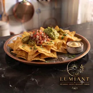 Bandeja De Nachos Con Salsa De Queso