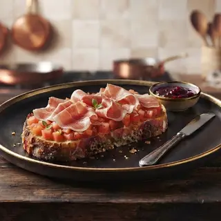 Tostada De Tomate Y Jamón Serrano