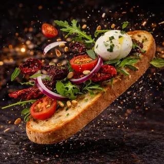 Tosta De Burrata Con Tomates Asados