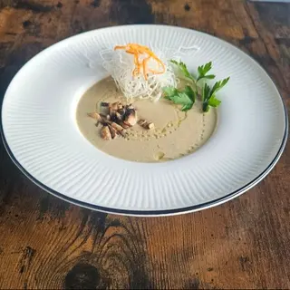 Crema De Setas Con Boletus Y Aceite De Trufa