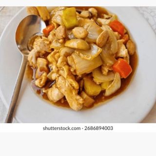 Pollo con almendras