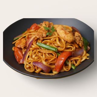 Tallarín Saltado De Pollo