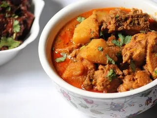Chicken & Aloo Balti