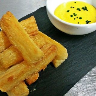 Porción De Yuca Frita