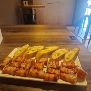 Torreznos Con Mahonesa De Mojo Picón