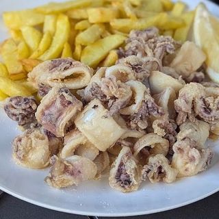Calamares Fritos Con Papas