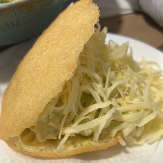 Arepa Reina Pepiada