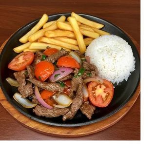 Lomo saltado de ternera 