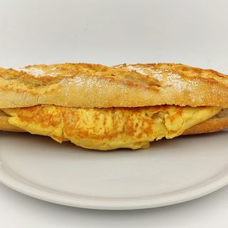 Bocadillo De Tortilla Francesa Al Gusto